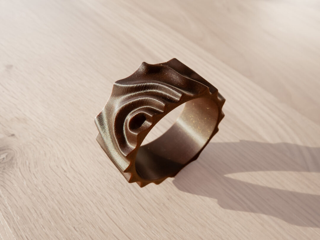 NEW - Zen Bangle in sparkling brown