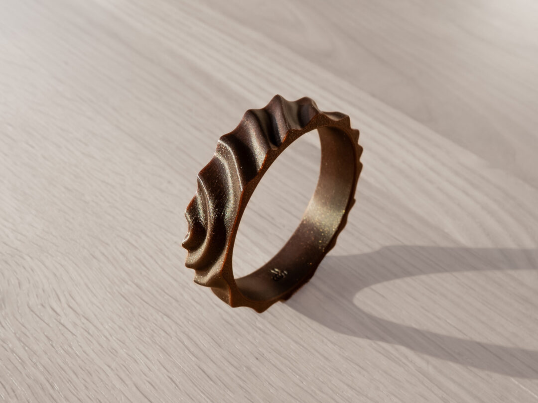 NEW - Zen Bangle 2 in sparkling brown